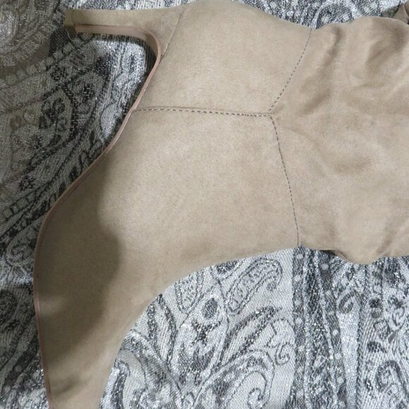 Justfab Frenchy Slouch Stiletto Suede Bootie boots Portobello taupe tan size 6.5 - Picture 11 of 12